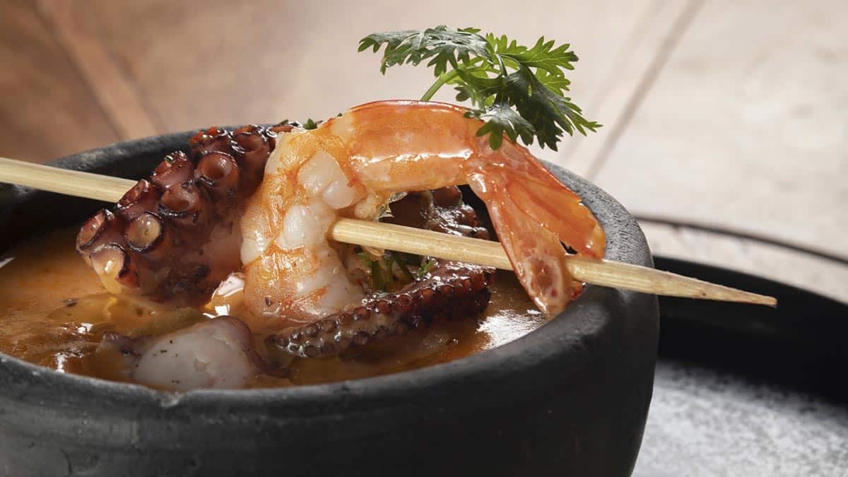 Menu Rainha das Águas - 705 Restaurante e Bar