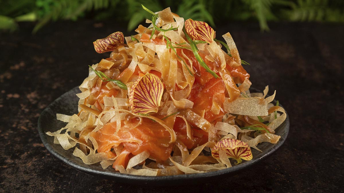 Salmão Crunch do Novo Menu do Nozu