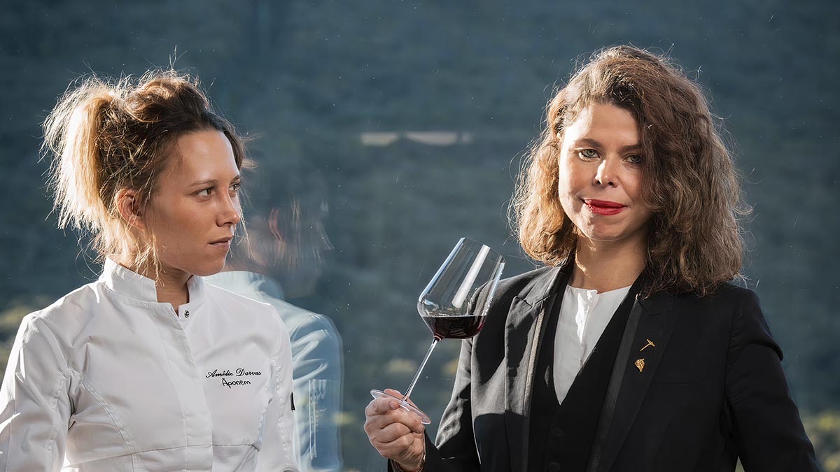 A chef Amélie Darvas e o sommelier Gaby Benicio do restaurante Äponem, perto de Montpellier