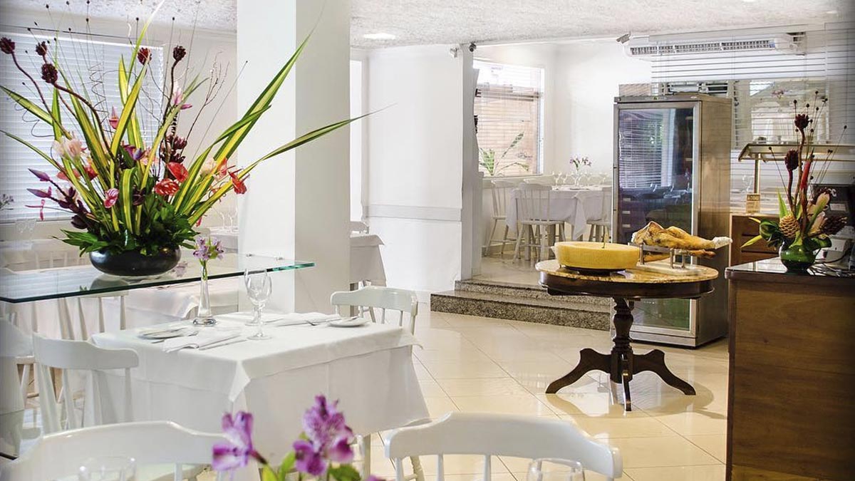 Jantar do Amor organizado pelo GACC no Restaurante Bella Napoli