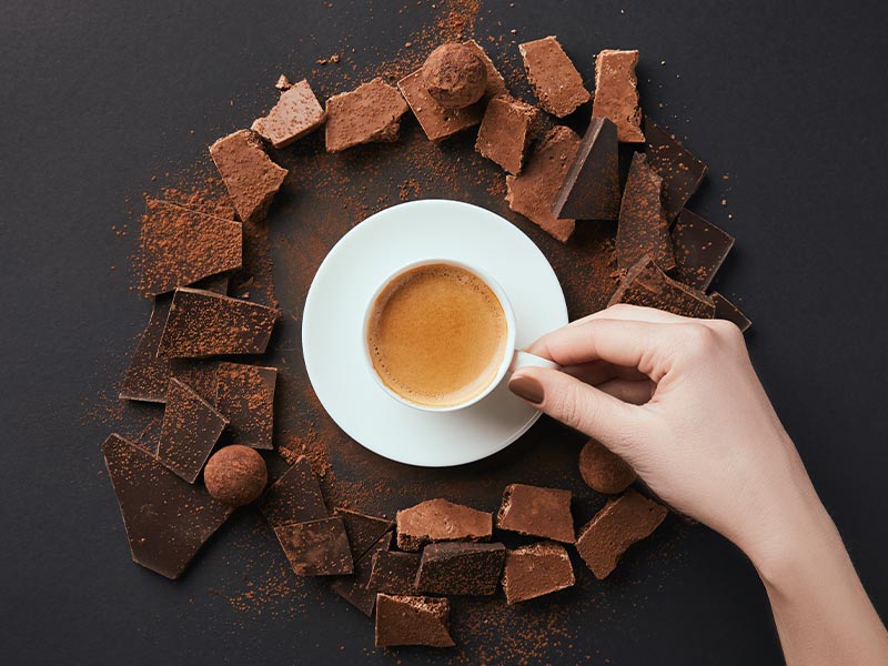 Chocolate e café no Dia Mundial do Chocolate