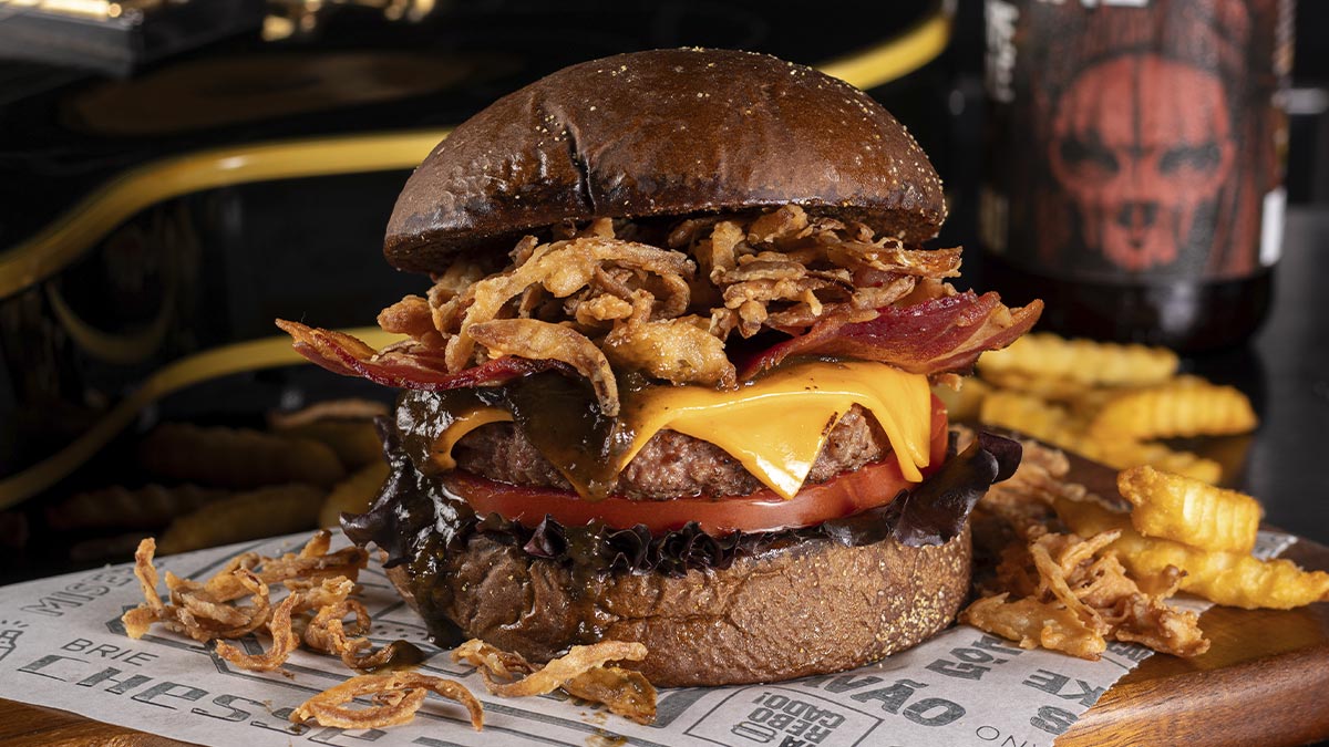 Hamburguer em homenagem ao Dia Mundial do Rock